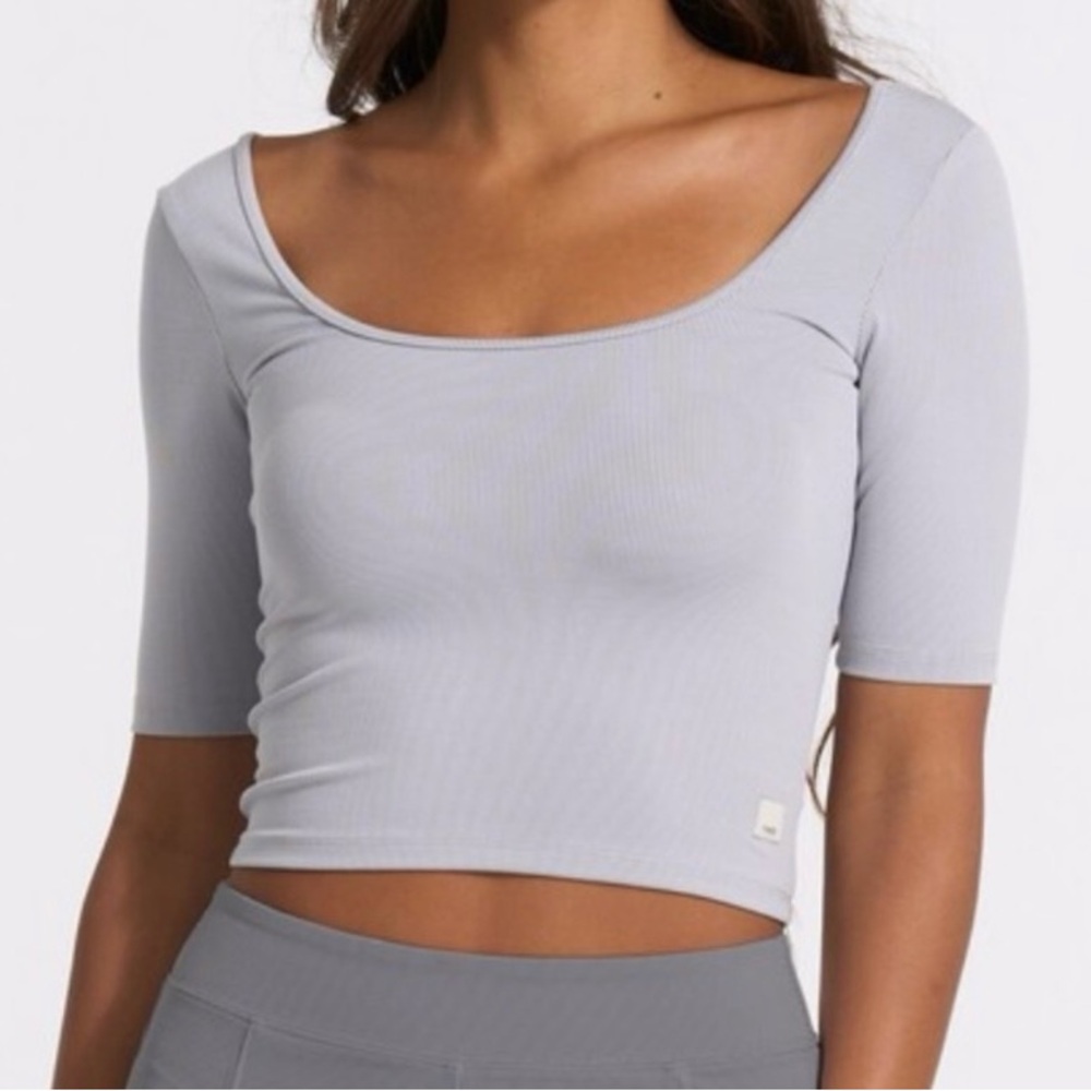 Vuori Light Gray Ribbed Scoop-Neck Crop Top